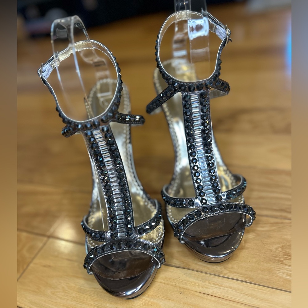 Johnathan Kayne Dante Pewter Rhinestone T-Strap Platform Heels Size 10⁠ - Picture 3 of 12